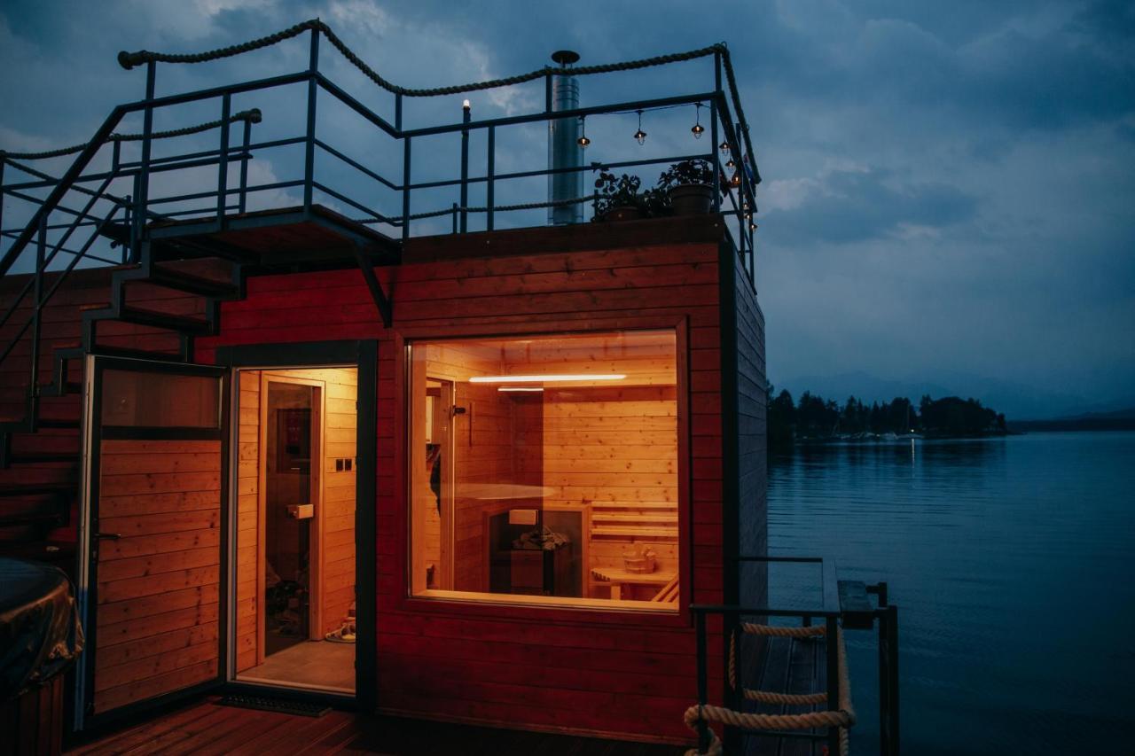 Aquachill Houseboat & Wellness Hotel Liptovský Trnovec Екстериор снимка