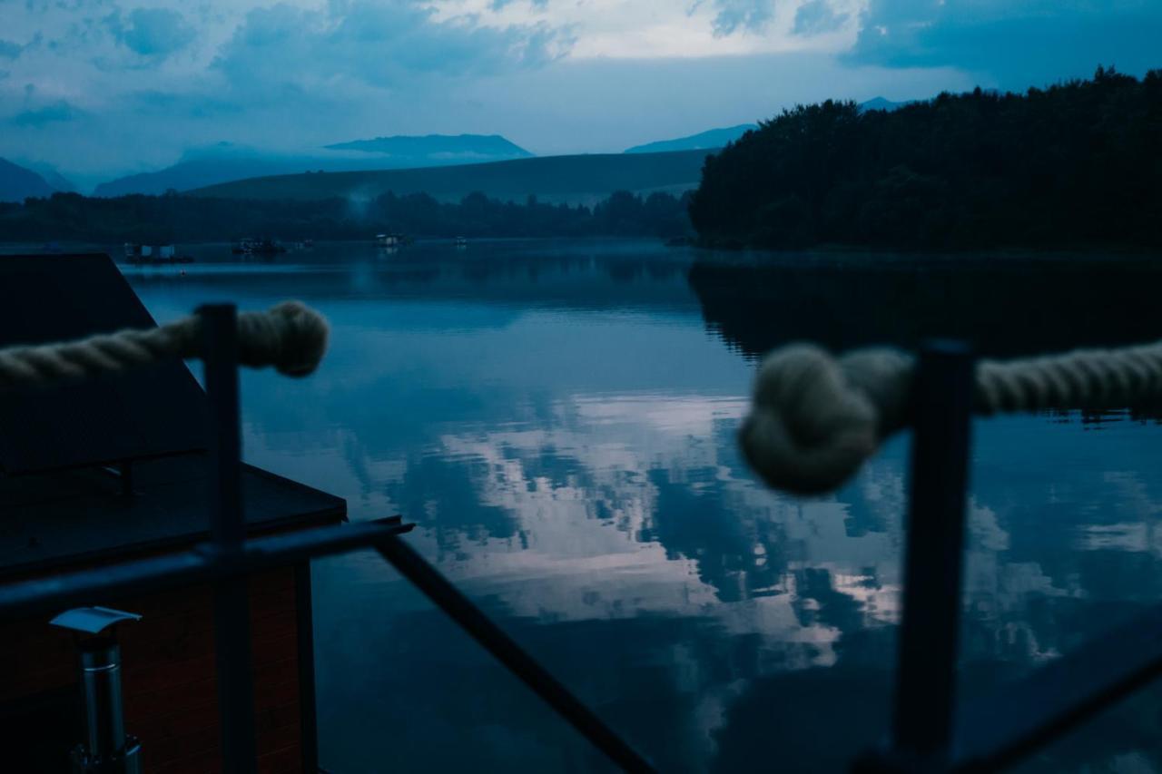 Aquachill Houseboat & Wellness Hotel Liptovský Trnovec Екстериор снимка
