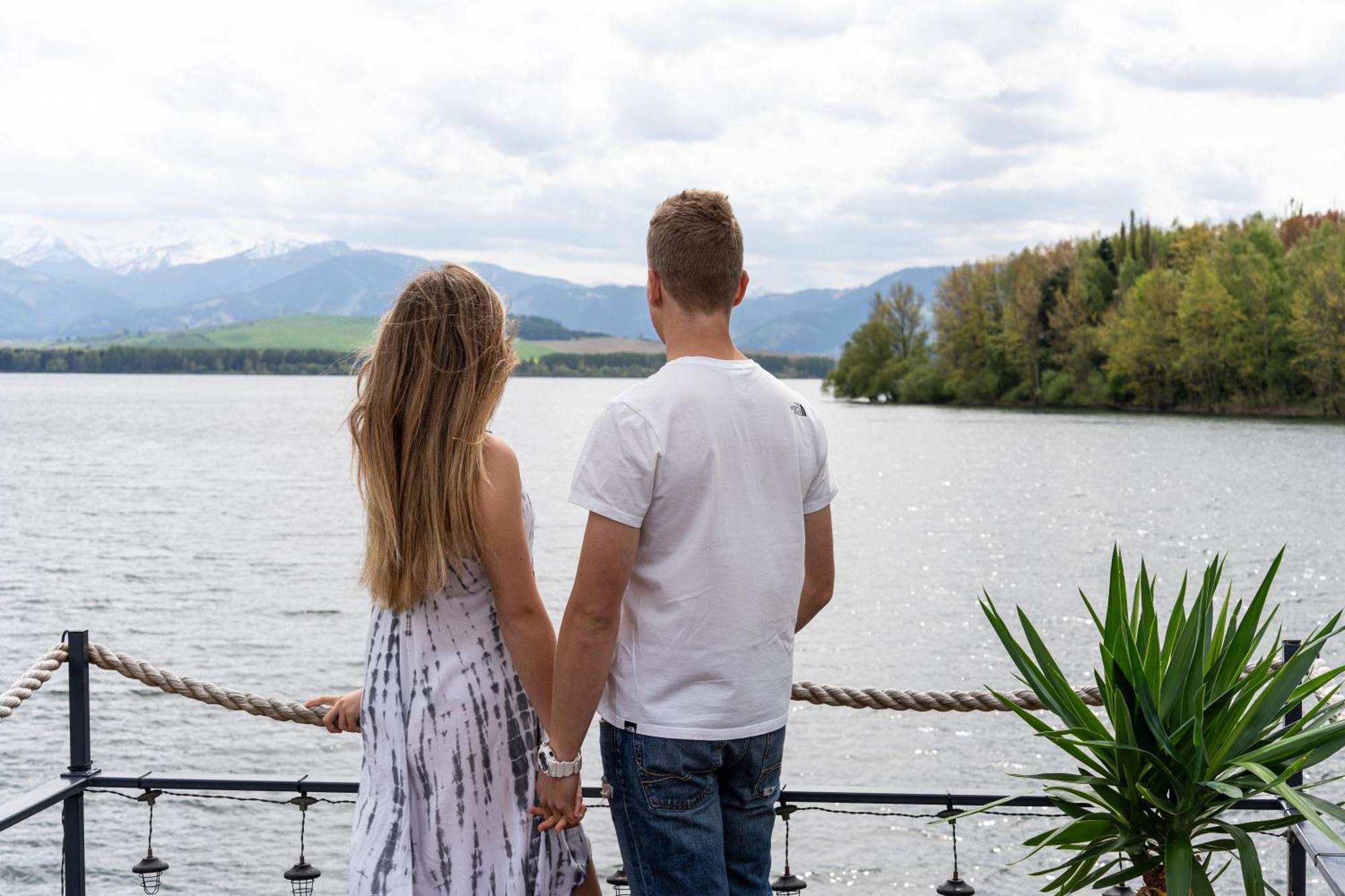 Aquachill Houseboat & Wellness Hotel Liptovský Trnovec Екстериор снимка