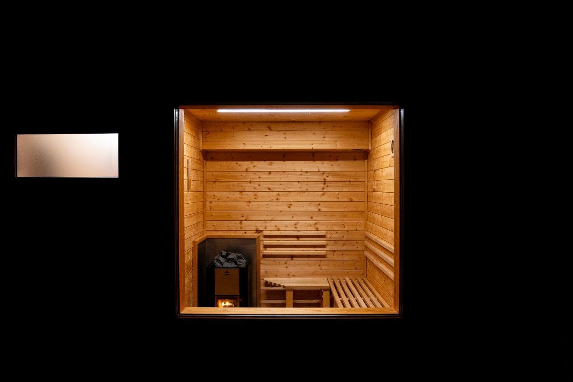 Aquachill Houseboat & Wellness Hotel Liptovský Trnovec Екстериор снимка